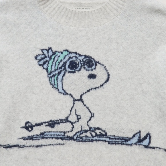 🎿 American Eagle Oversized Snoopy Sweater Grey 🎿 - Picture 7 of 7